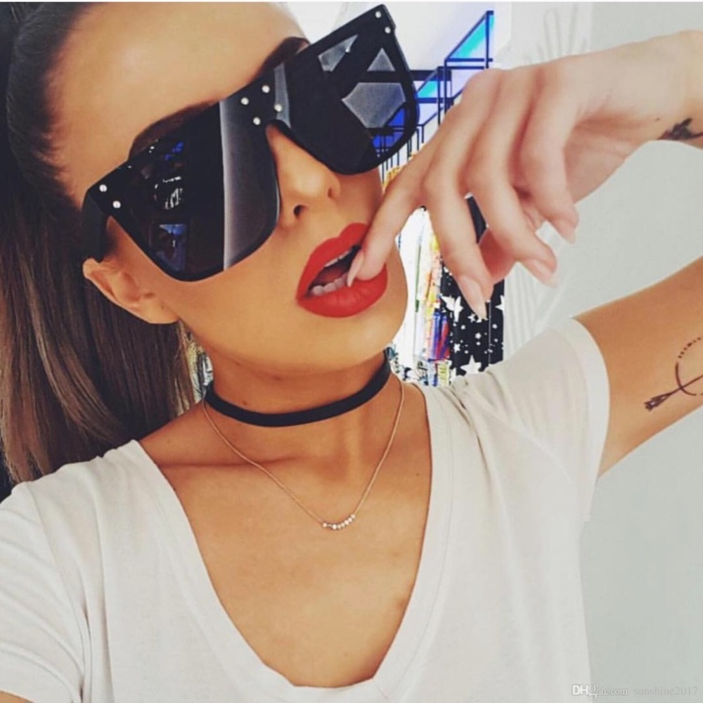 Oversized Square Sunnies ☀️ - Picture 1 of 3